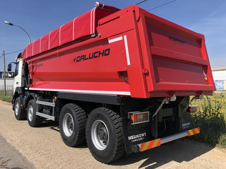 Volvo FM 32T - Basculante Galucho + Toldo