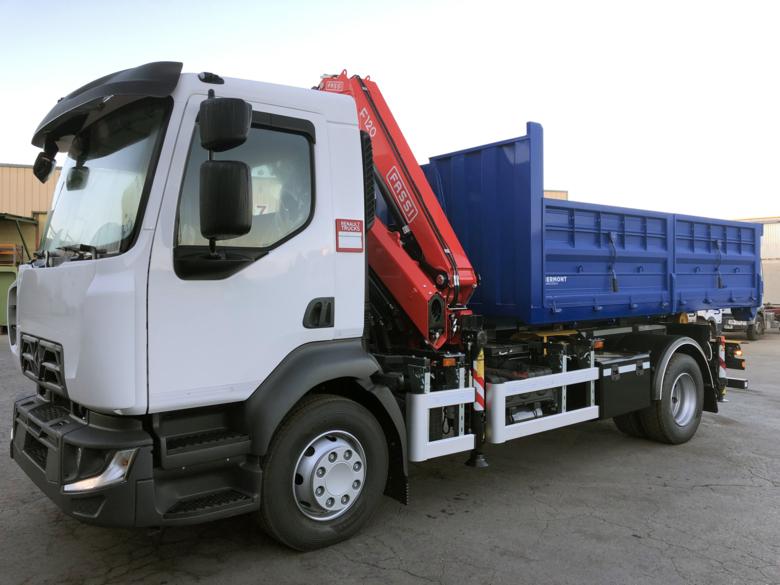 Renault D 16 + Fassi F120B.2.24 + Equipo de Gancho + Estabilizadores Traseros