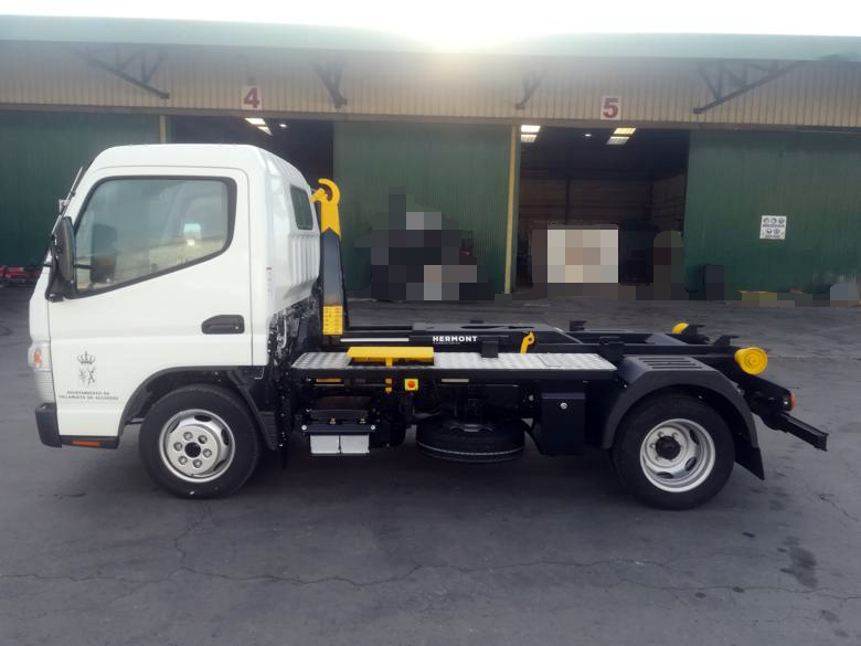 Fuso Canter 3S13 + Equipo de Gancho