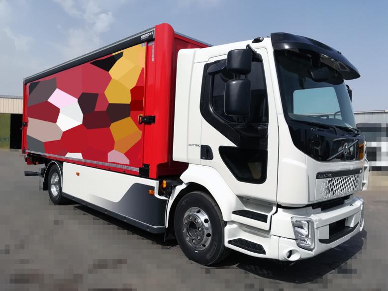 Volvo FL Electric + Botellero Lonas + Plataforma Elevadora Trasera